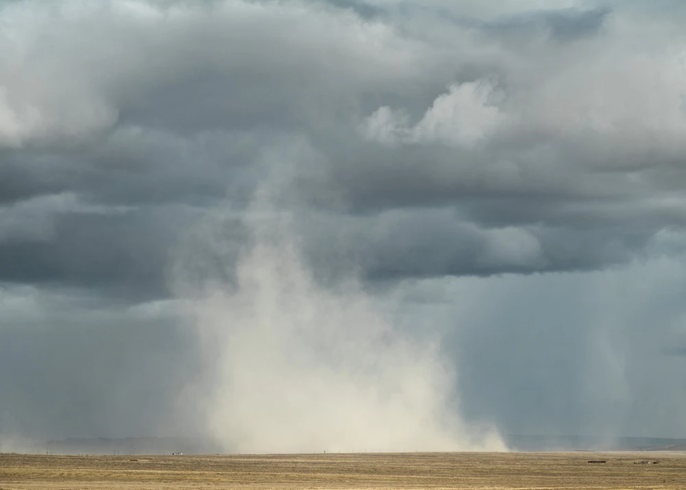 Dust cloud, Shiprock Airport